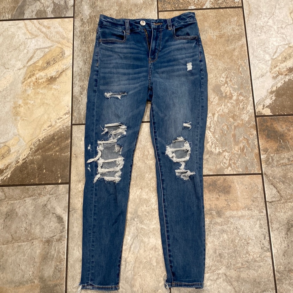 AMERICAN EAGLE JEANS